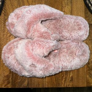 Fuzzy slipper sandals